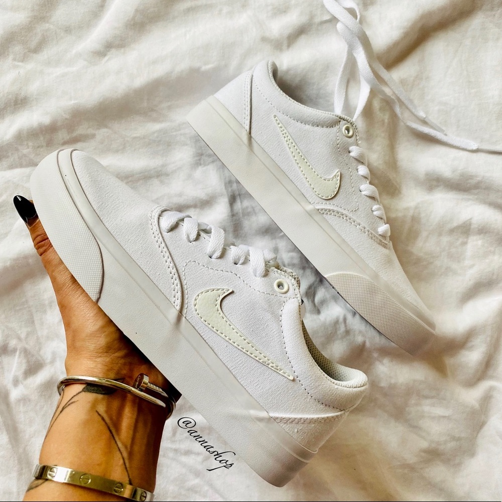 NWT Nike SB charge triple white - Picture 2 of 10